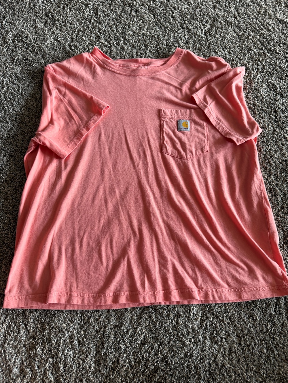 Women’s pink Carhartt T-shirt - Picture 2 of 3